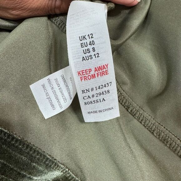 Paper dolls London green velvet dress size 8 - Picture 8 of 10